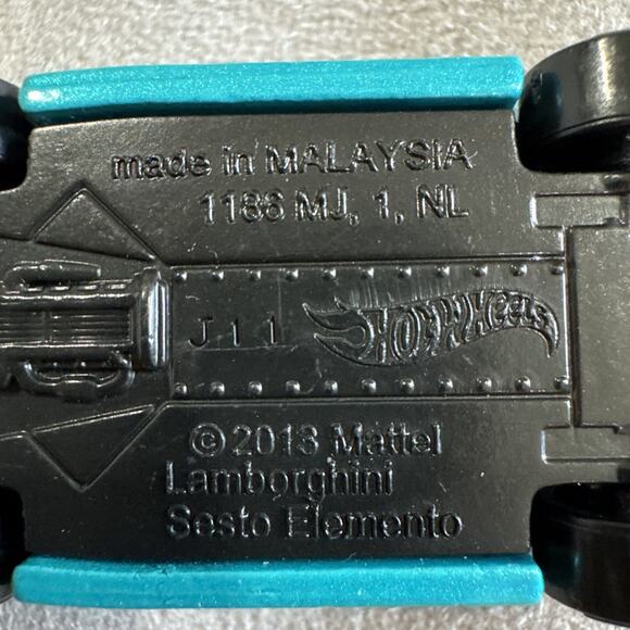 Lot Of 10 Hot Wheels Die Cast Fast Lane Mix & More Cars Toy Cars Vehicles - Picture 15 of 16